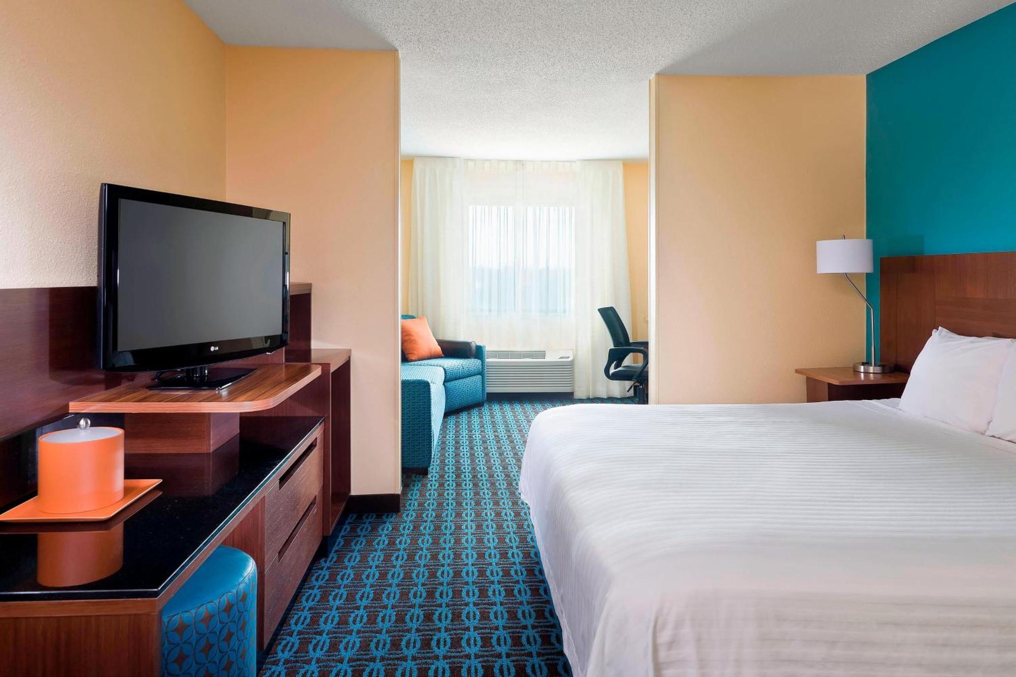Fairfield & Keeneland Airport Hotel